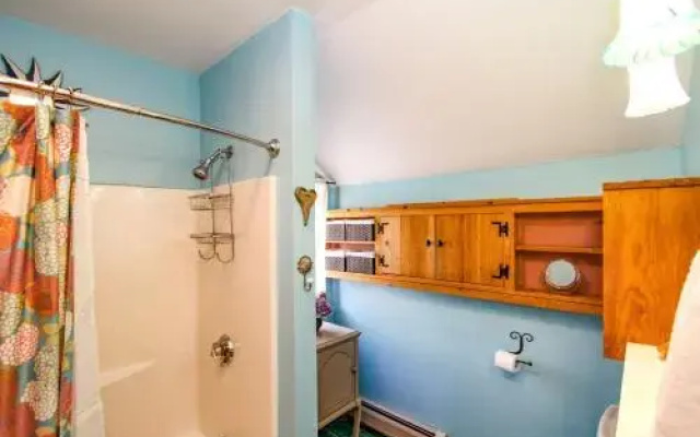 16 East Falmouth Home