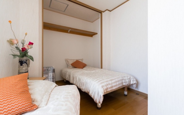 Osaka Neko House 404 – Guest Rooms – Osaka