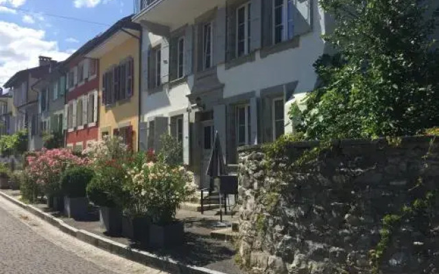 Le Cinquante Quatre