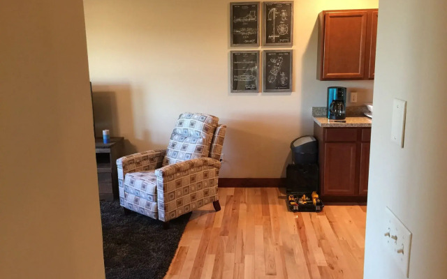 Whispering Pines Guest Suites