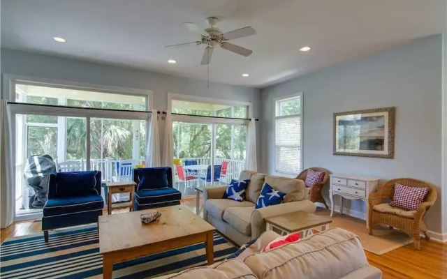 Pelican Bay 62 by RedAwning