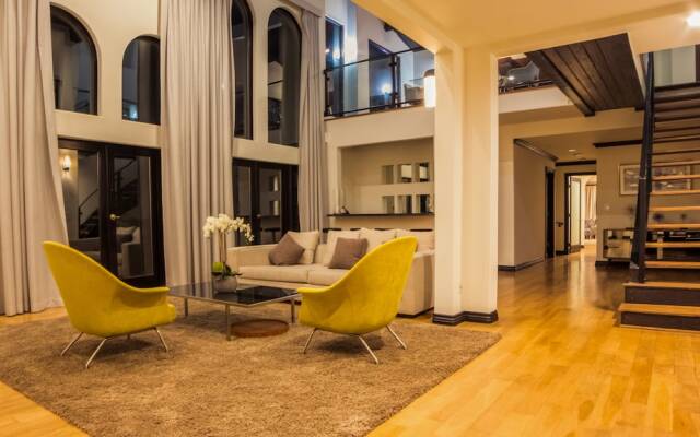 Breathtaking SpanishVilla HollywoodHills