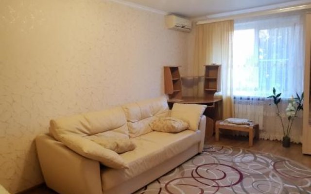Apartments on Ulianova 47