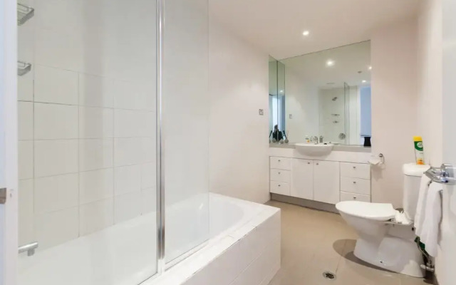 Claude - Beyond a Room Private Apartments