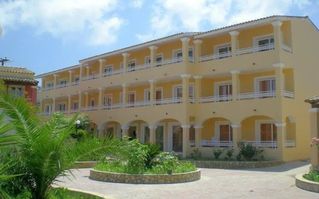 Luisa Hotel