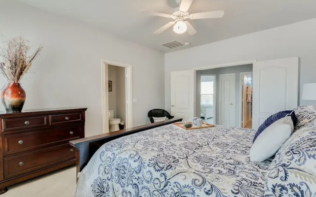 Windstream - 2 Br home by RedAwning