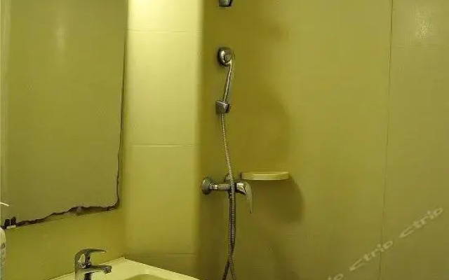 Super 8 Hotel