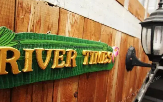 Yangshuo River Times Hotel