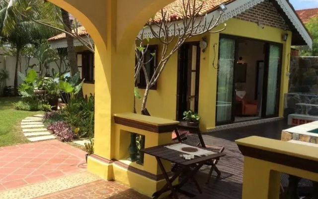 The Neem at Banda Hilir Chalets