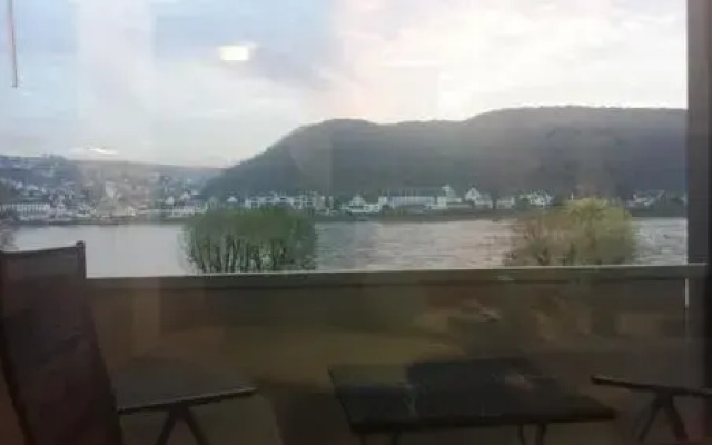 Ferienwohnungen mit Rheinblick