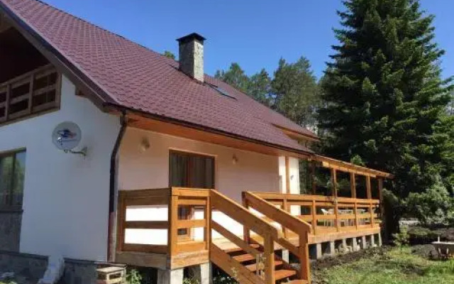 Serebryanniy ruchey cottage