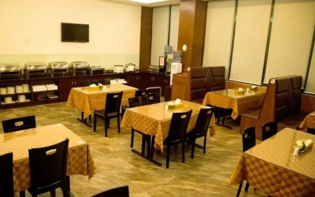 Green Tree Alliance Zhuhai Lover Road Jingshan Park Hotel