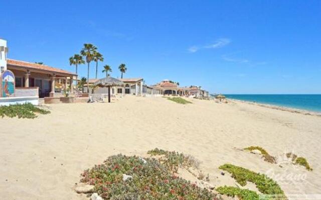 Bella Mareas by RedAwning