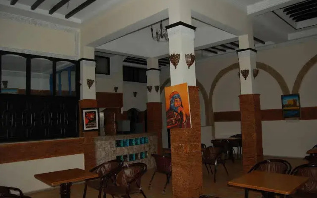 Riad Eraounak Souiri Hotel