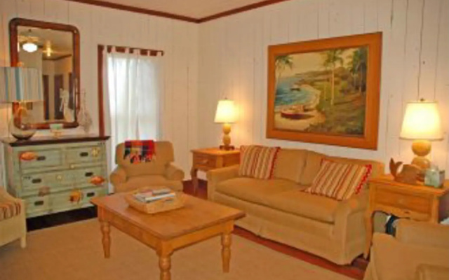 139 Kitchens Creek 8 Br Home by RedAwning