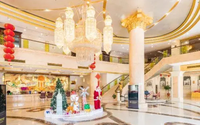 King We Holiday Hotel