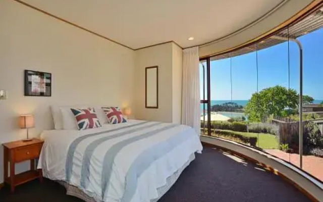 Cliff-top Holiday Home
