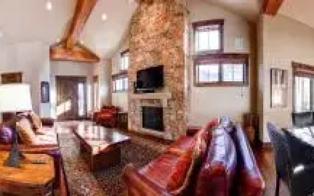 Fairmont Residence on the River