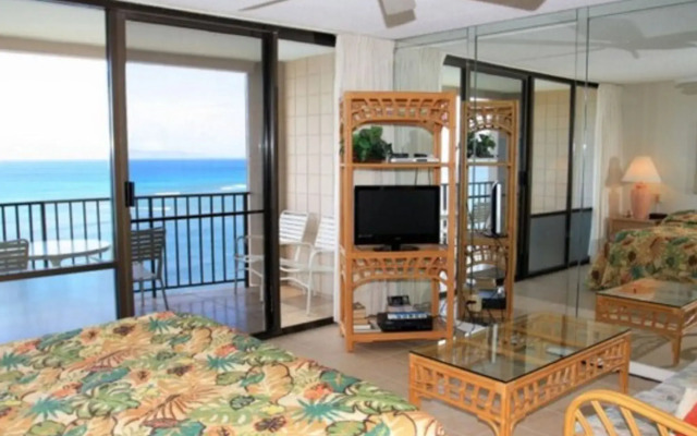 Valley Isle #1206 Studio Bedroom Condo by RedAwning