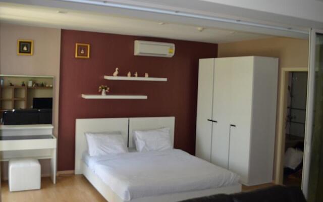 Hua Hin at Baan San Kraam Condo