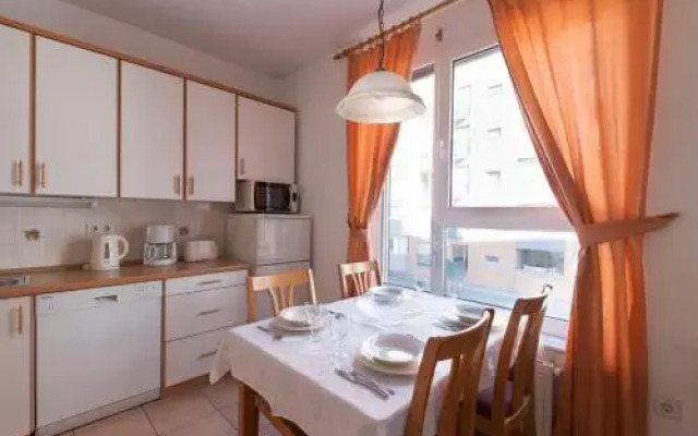 Apartments Kotnikova Tour As