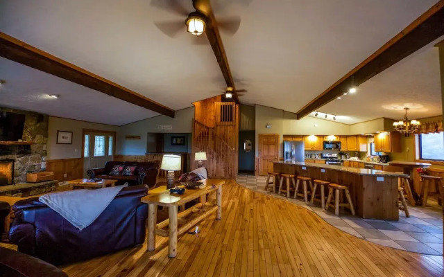 Grande Butte Lodge - Hocking Hills