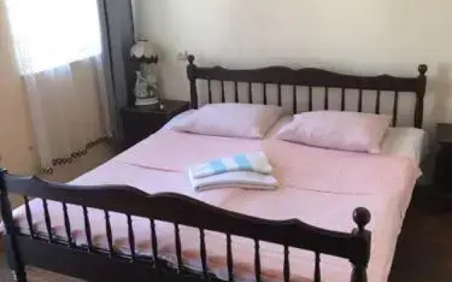 Hostel Lola