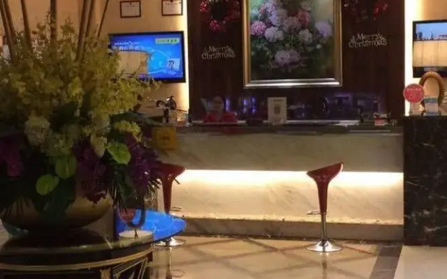 Lavande Hotel Chengdu Wenjiang University Town Wansheng Metro Station