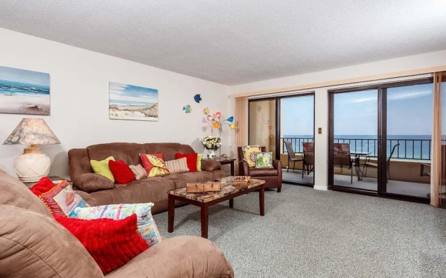Surf Dweller 709 by RedAwning