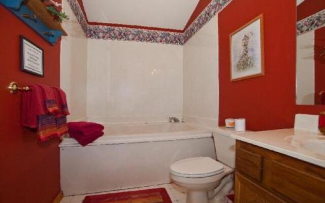 Richview - 2 Br home by RedAwning