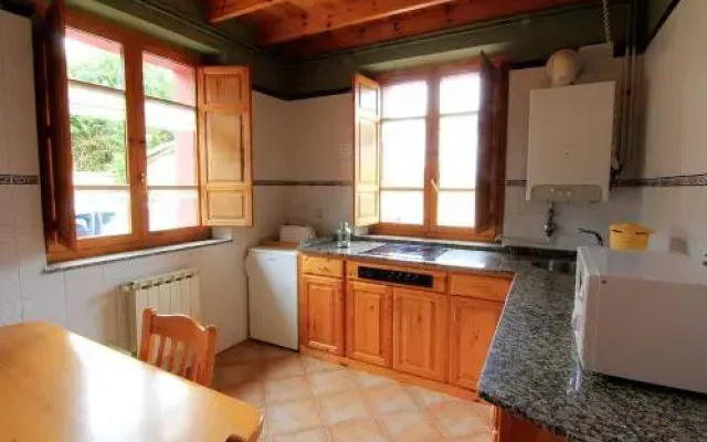 Apartamentos Rurales "Les Escueles de Collía"