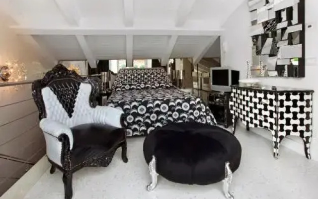 Casa Fortuny Luxury Apartment