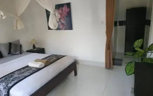 Emalia Homestay