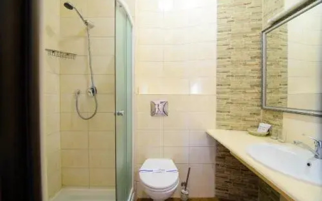 Irena Hotel