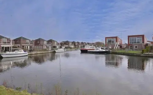 Nautic Rentals - Marinapark Oude-Tonge
