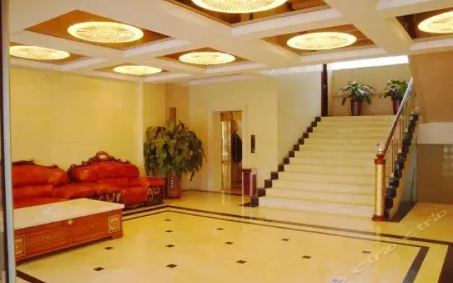 Kunlun Holiday Hotel