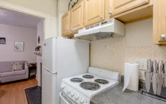 Kenmore Apartments by Starlight Suites