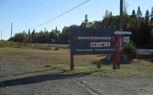 Makiebares Waterfront Accommodations