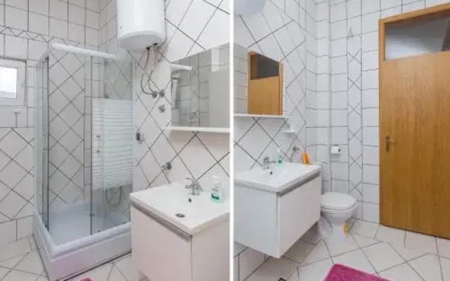 Amira Apartments