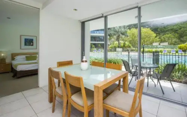 Blue On Blue Apartment 1011