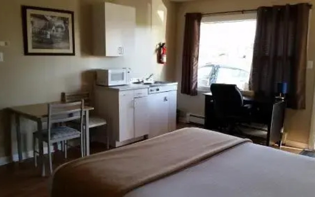 Middleton Motel & Suites