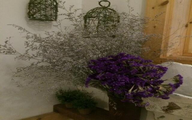 Scentwood Guesthouse