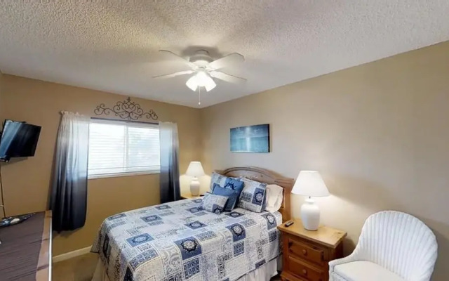 Oceans 90 - 3 Br Condo