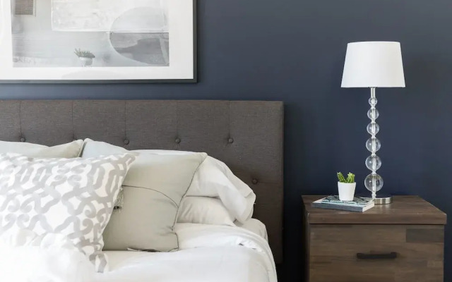 Pristine Fenway Suites by Sonder