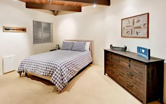 27509 West Shore Road Home