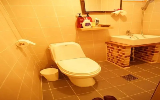 Janedang Hanok Guest House