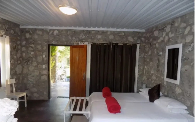 Eldorado Guest House & Camping