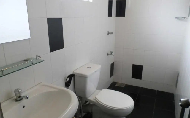 Vista Rooms Romana Rest