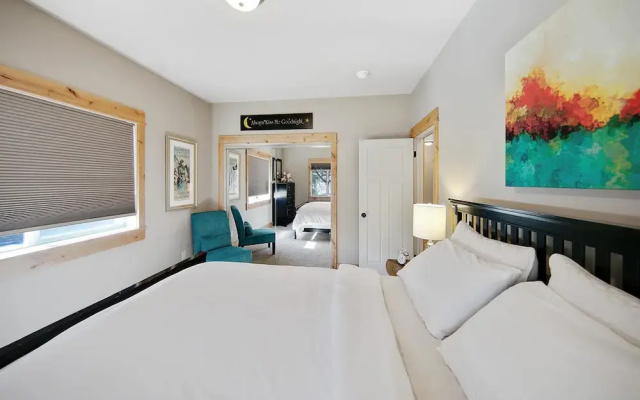 Arrowhead Lodge