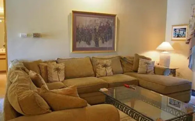 Isleta 897 *30 Day Minimum* 2 Bedroom Condo by RedAwning